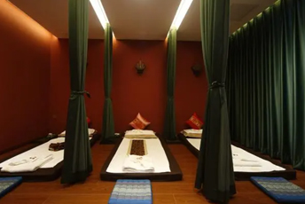 杭州临平区泰式按摩的被动瑜伽：当身体被折叠成诗